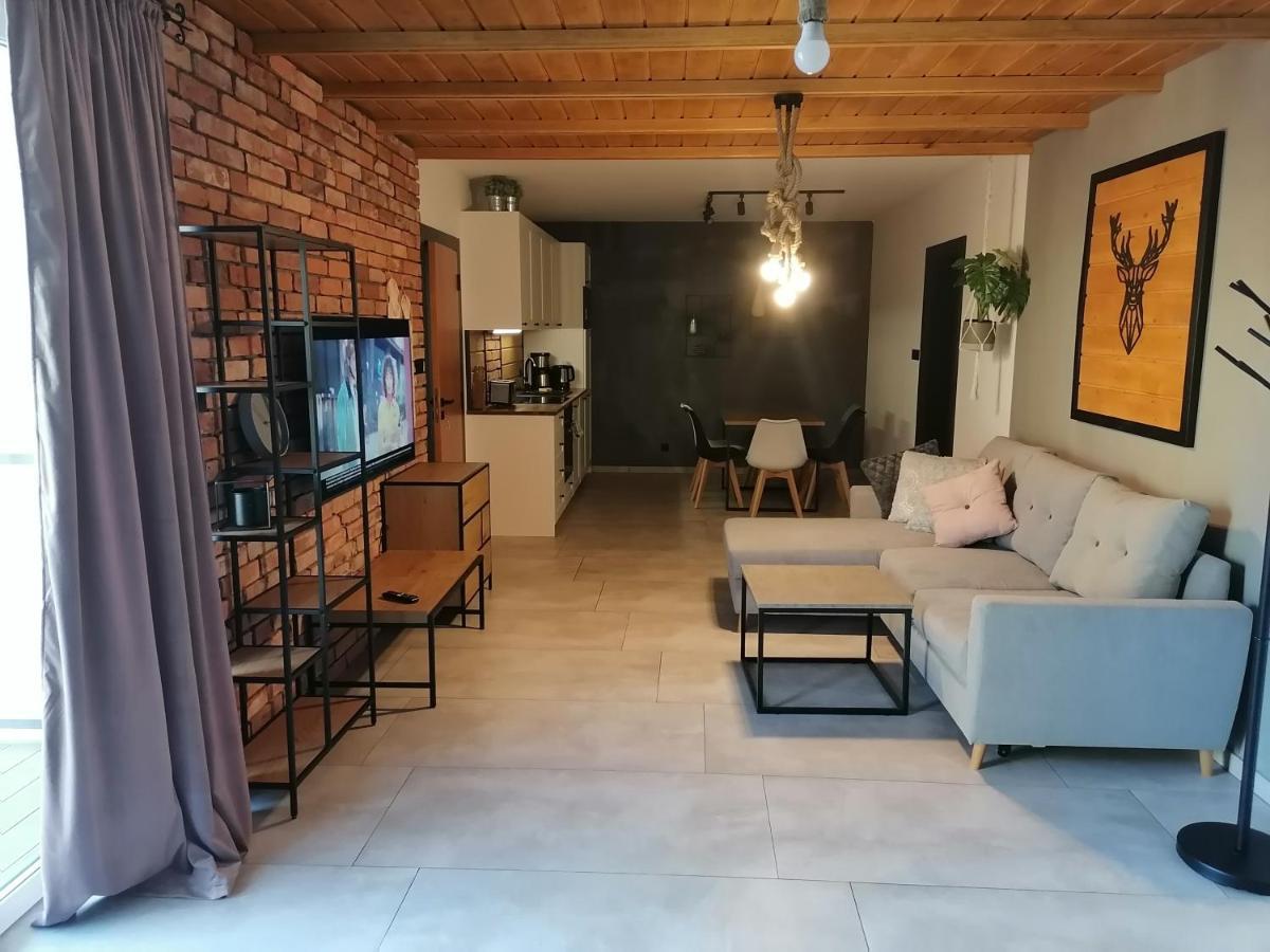 Apartamento Apartament Jelen Złotów Exterior foto